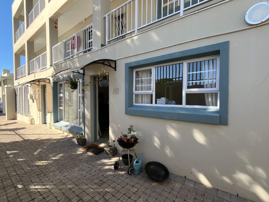 2 Bedroom Property for Sale in Dana Bay Western Cape